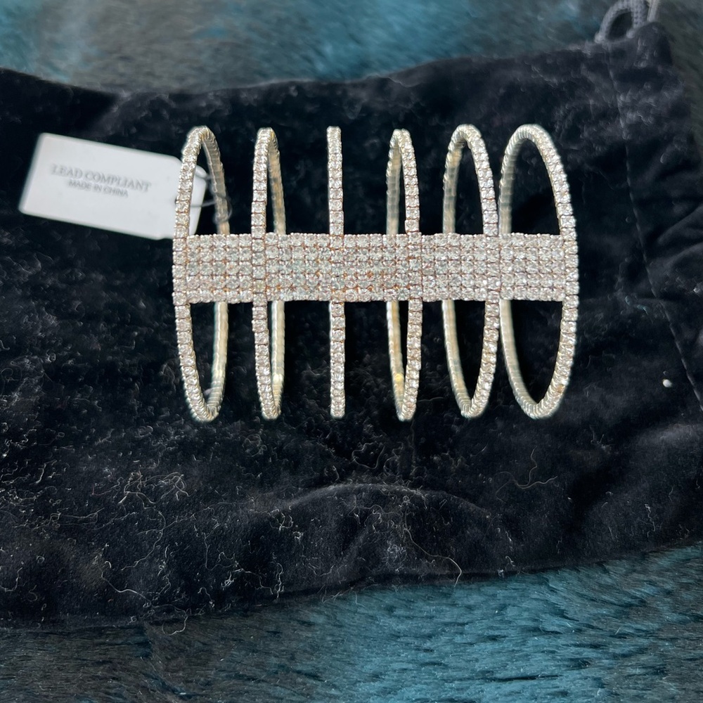 Sparkly bracelet